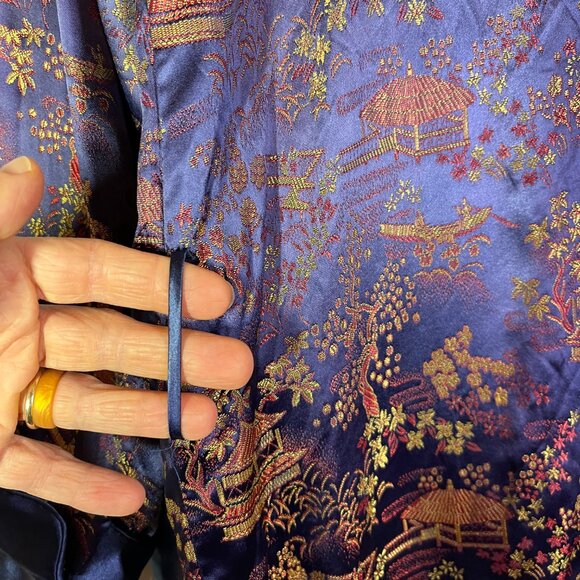 Vintage Solz Squirrel Men's 46 Robe Violet Red Gold *Missing Sash - Picture 6 of 11